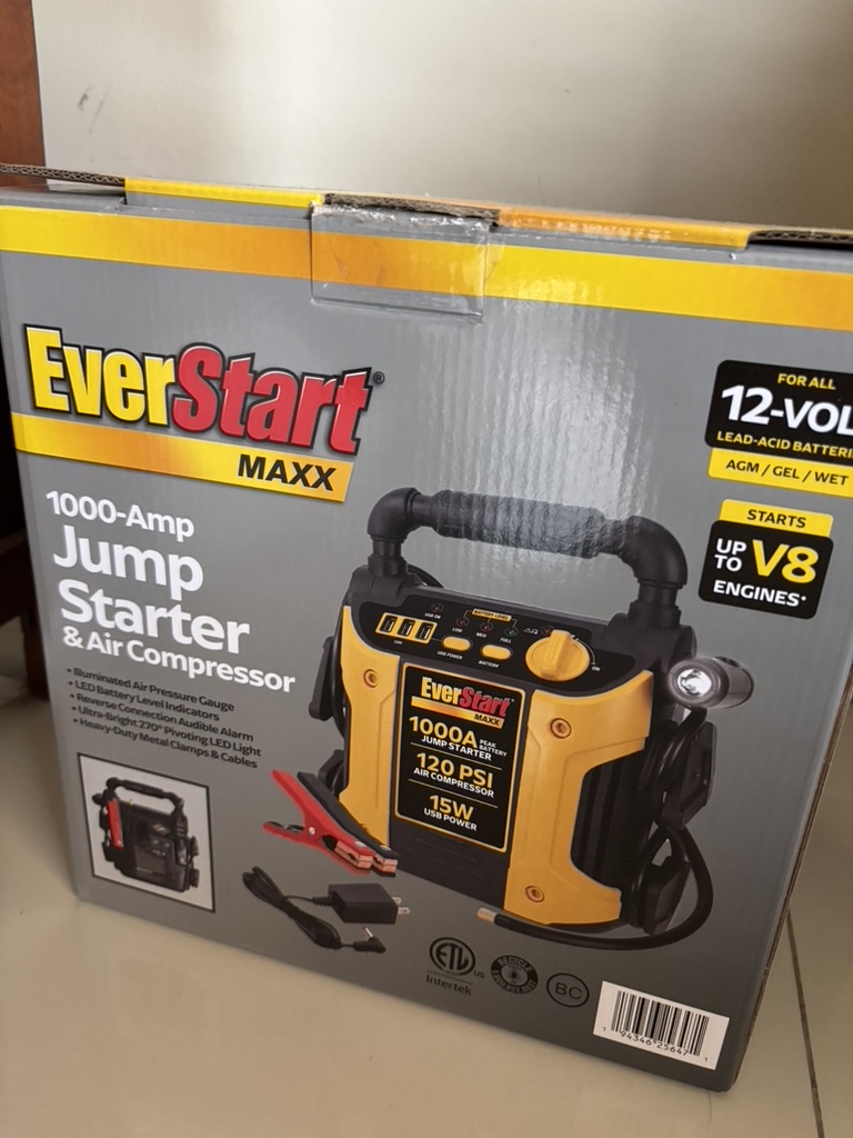 Arrancador EverStart Maxx 1000A con compresor de aire